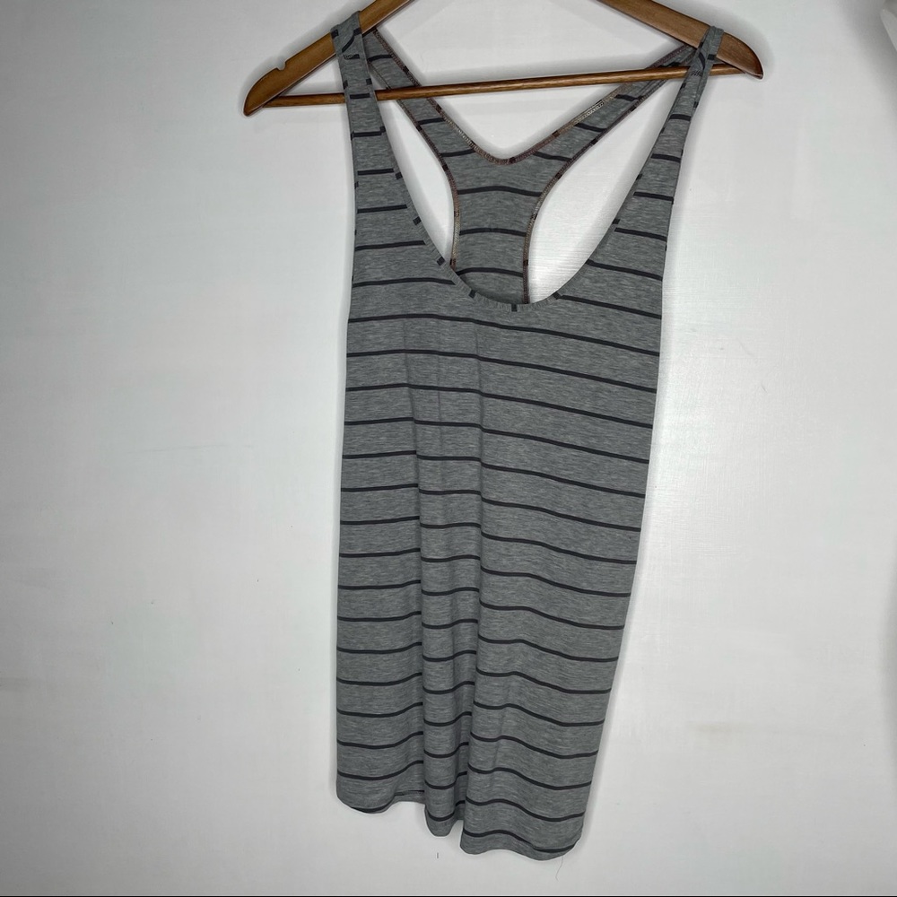 Lululemon Gray striped tank size 6
